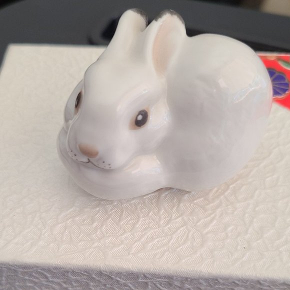 Vintage Lomonosov Porcelain Bunny Figurines - Picture 1 of 13
